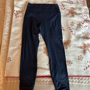 Elegant Navy High-Waisted Leggings
